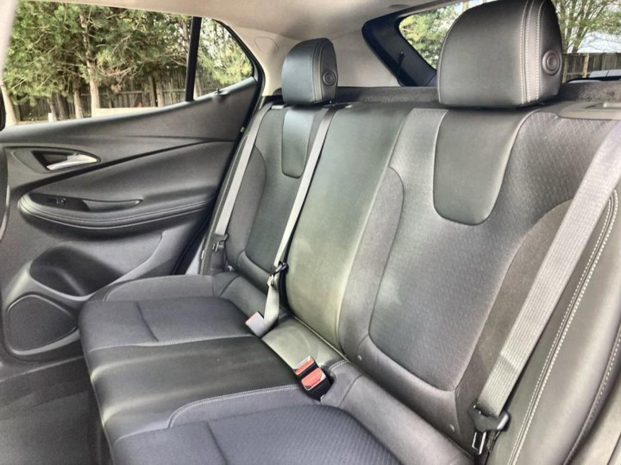 2023 Buick Encore GX Preferred | Remote Start | Leather Seats | Heated Seats Photo