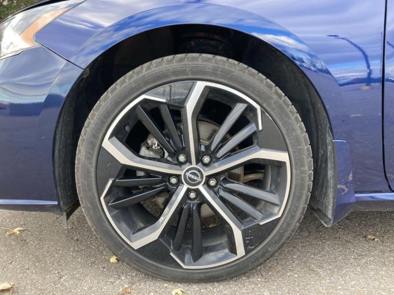 2023 Nissan Altima SR AWD | Leather Seats | Sunroof | Remote Start Photo