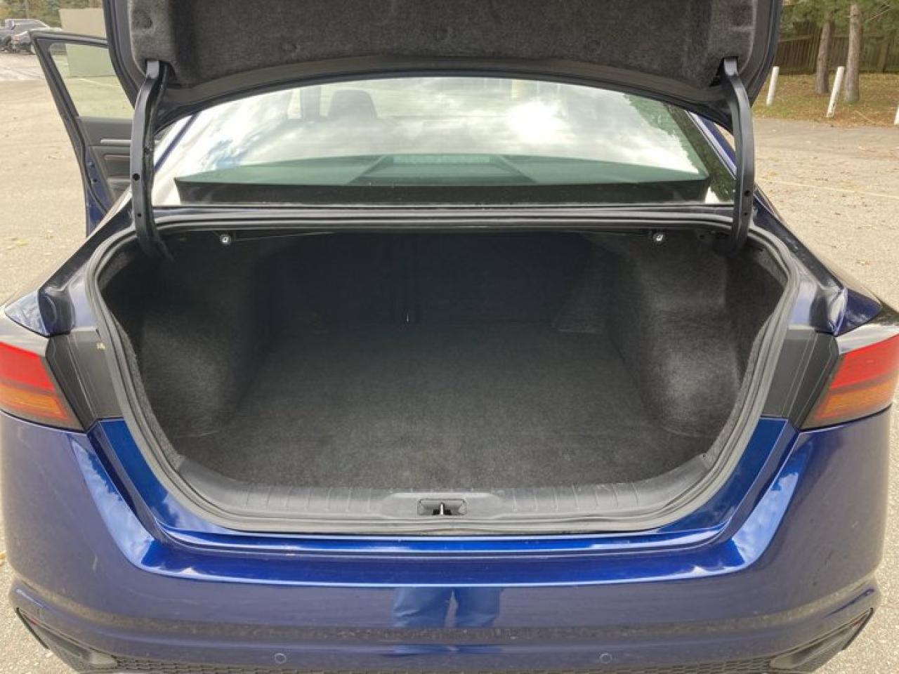 2023 Nissan Altima SR AWD | Leather Seats | Sunroof | Remote Start Photo