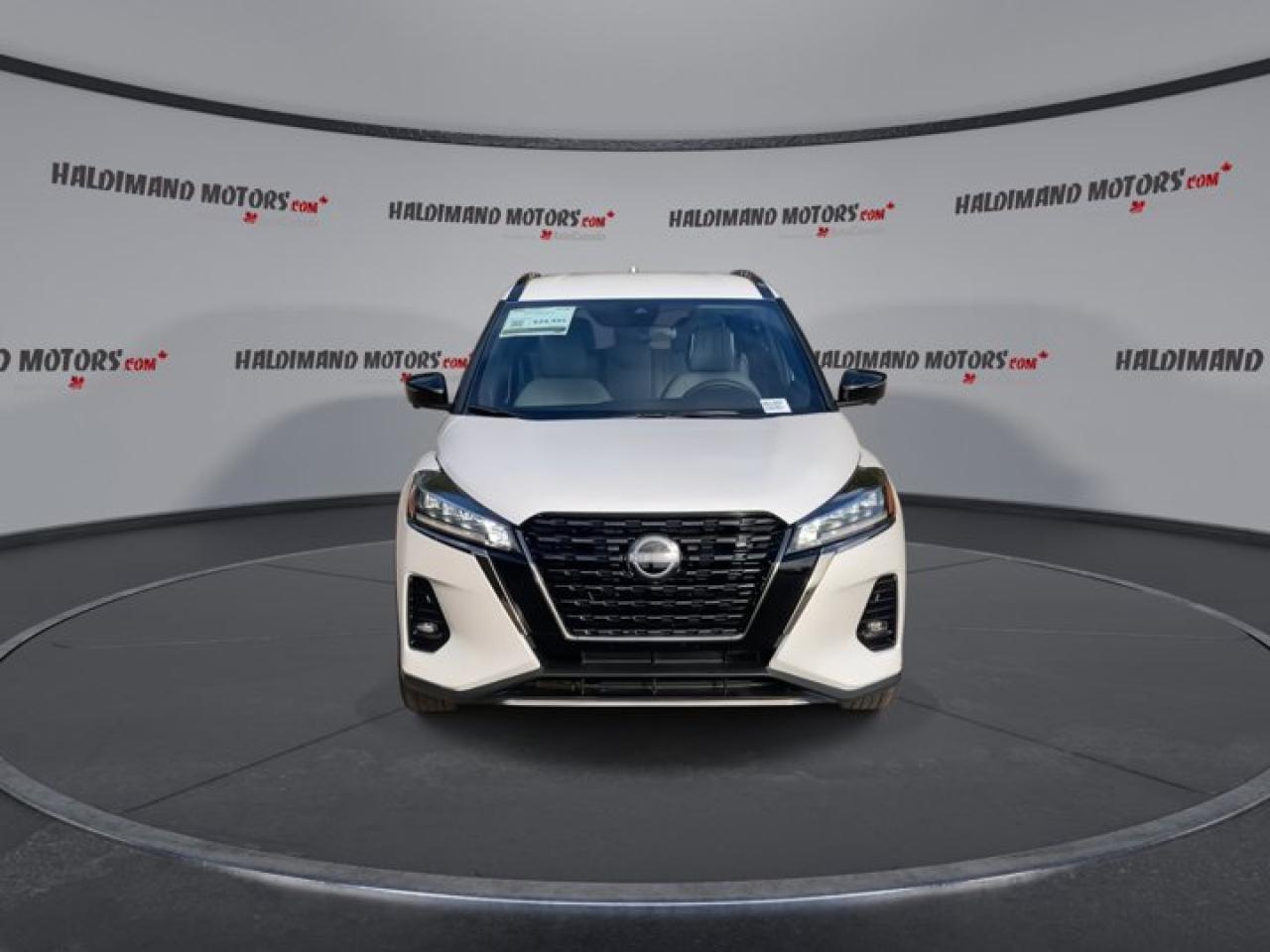 2024 Nissan Kicks SR | Remote Start | Leather Seats | Heated Seats Photo2