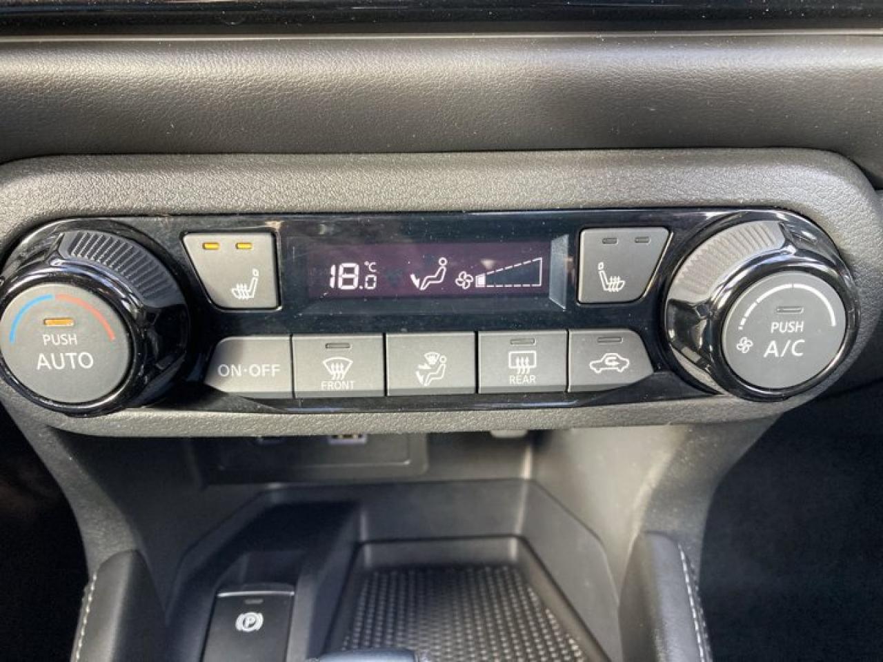 2024 Nissan Kicks SR | Remote Start | Leather Seats | Heated Seats Photo