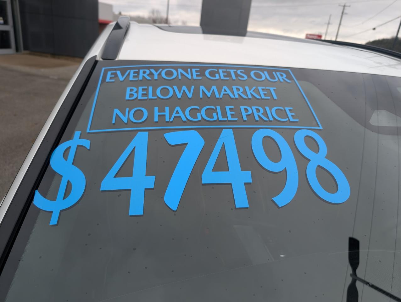 2023 Volvo XC60 B6 Ultimate Dark Theme Photo