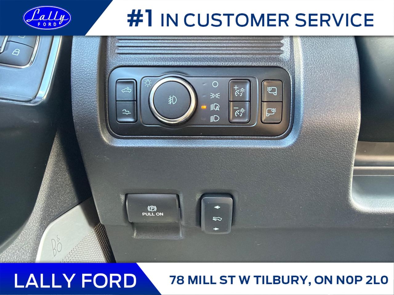 2026 Ford F-250 Platinum Photo