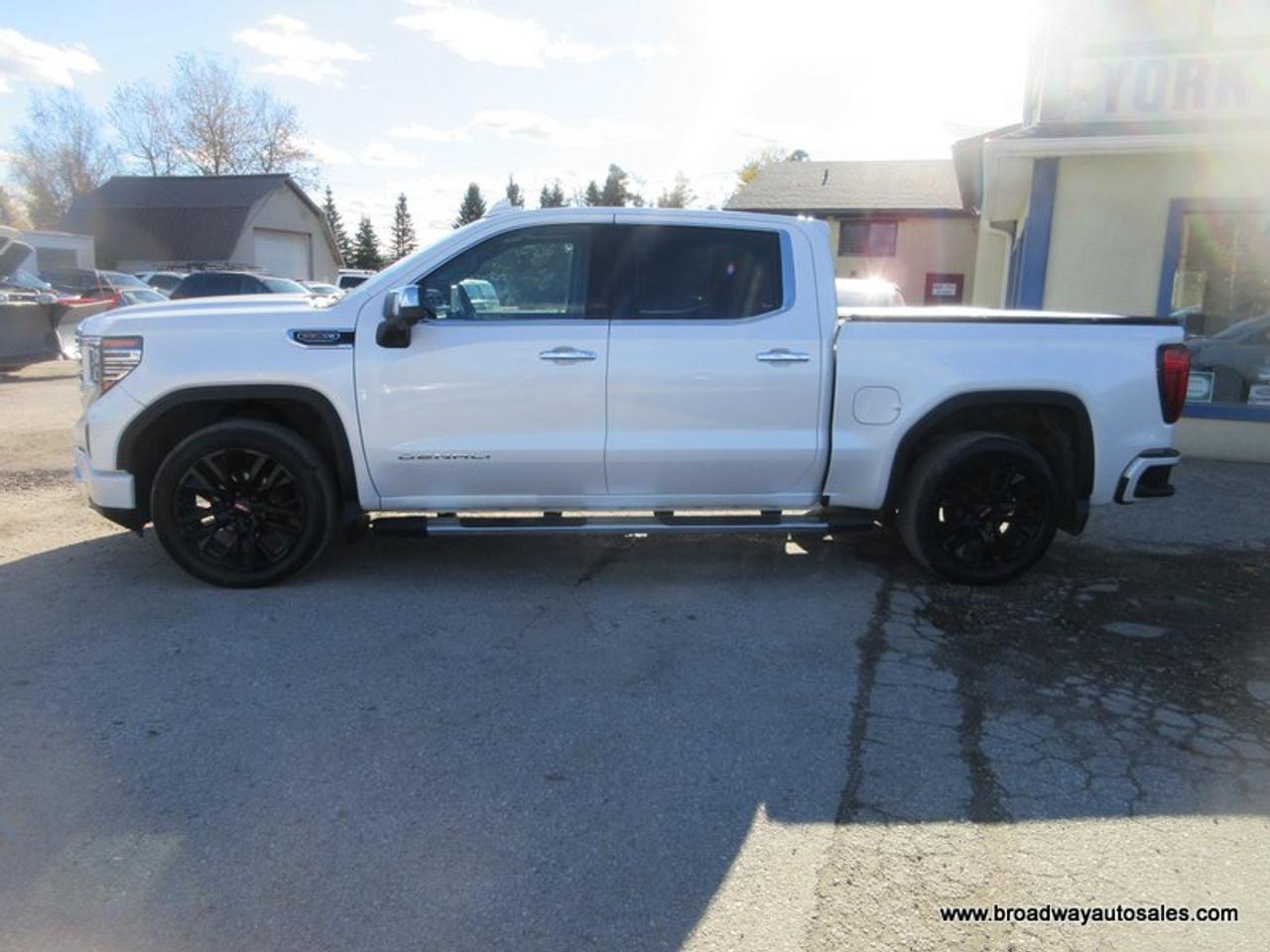 2022 GMC Sierra 1500 LOADED DENALI-PACKAGE 5 PASSENGER 6.2L - V8.. 4X4.. CREW-CAB.. SHORTY.. POWER SUNROOF.. LEATHER.. HEATED SEATS & WHEEL.. BACK-UP CAMERA.. Photo2