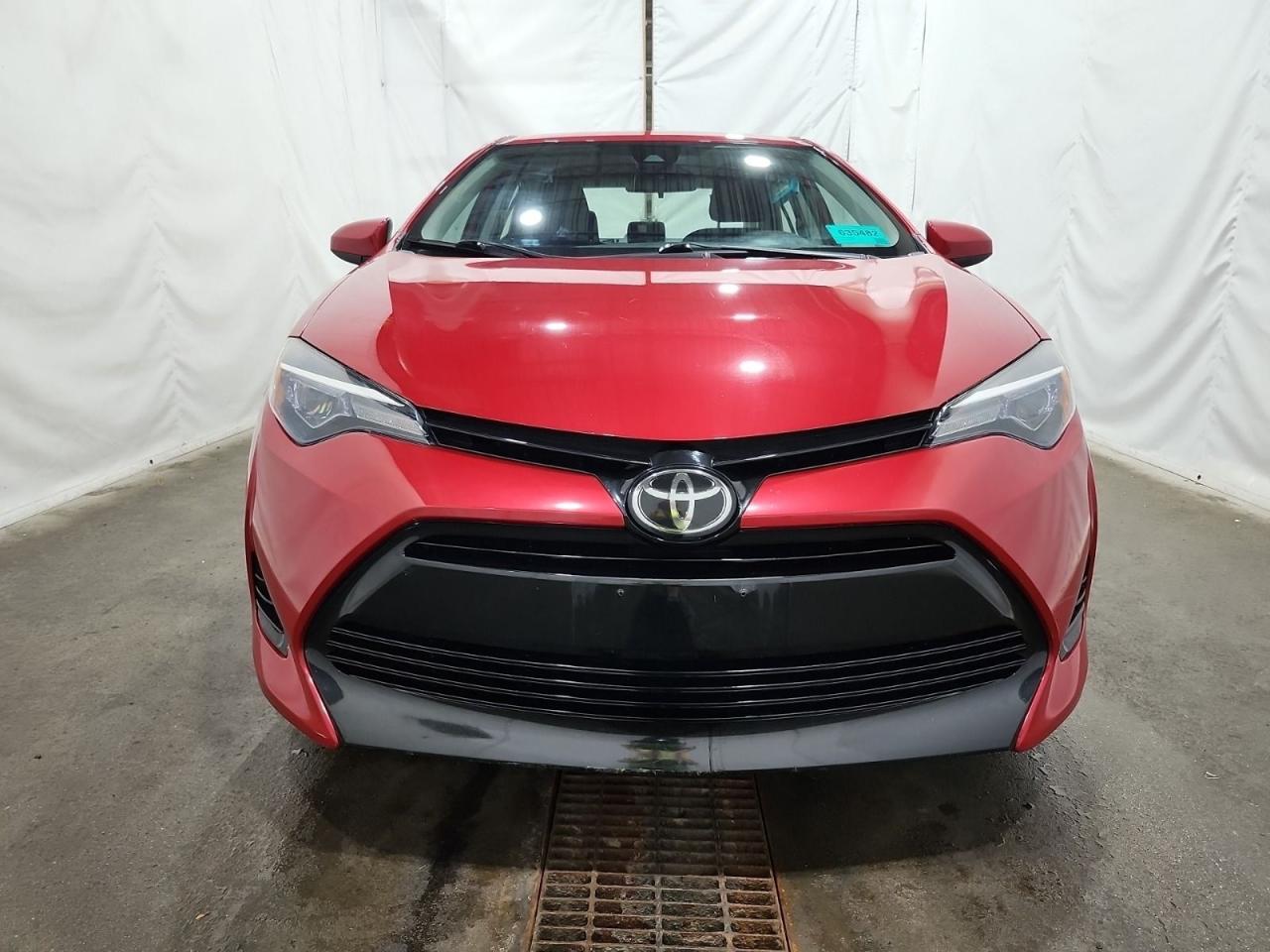 2017 Toyota Corolla LE ONLY 62100 KMS Photo4