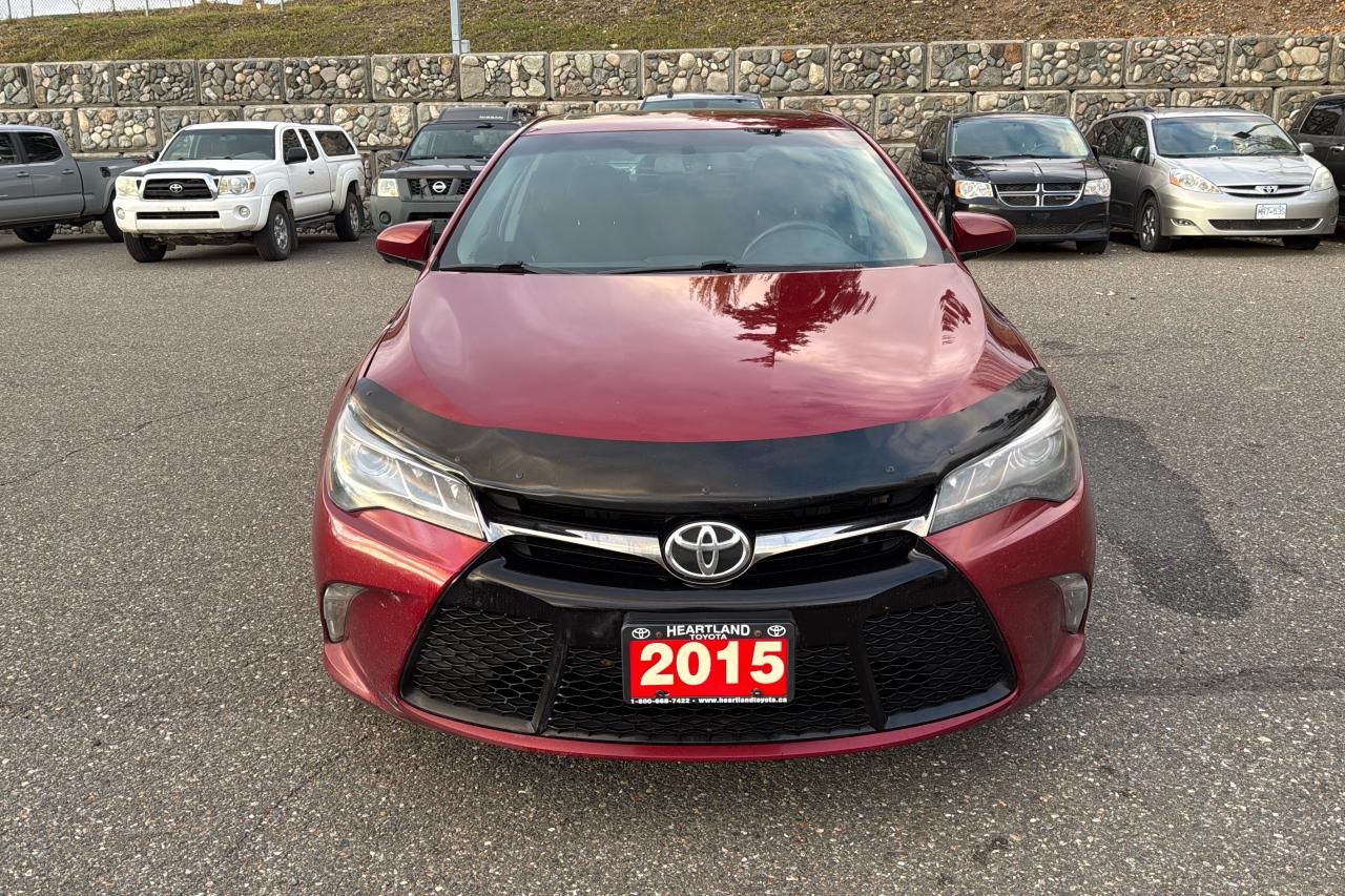 2015 Toyota Camry XSE Photo1