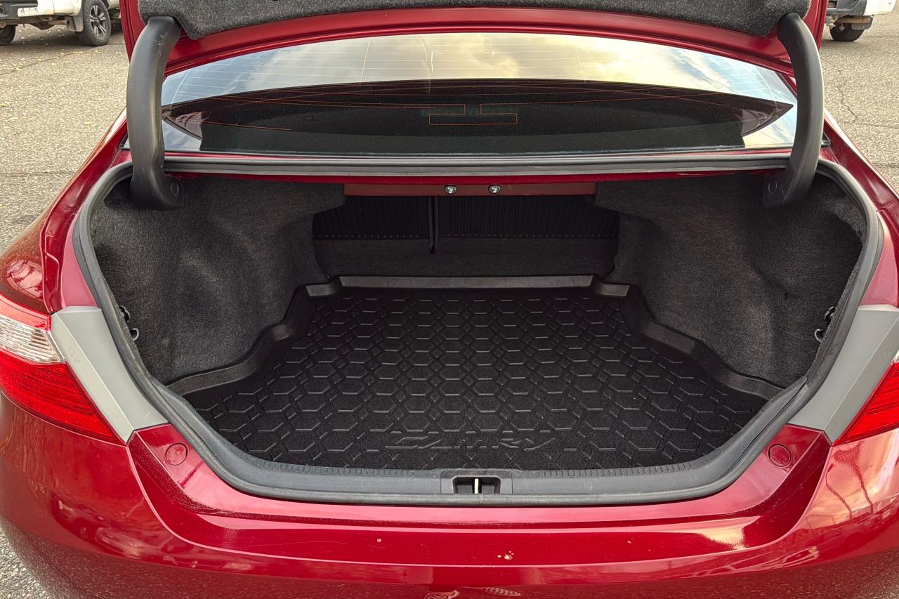 2015 Toyota Camry XSE Photo