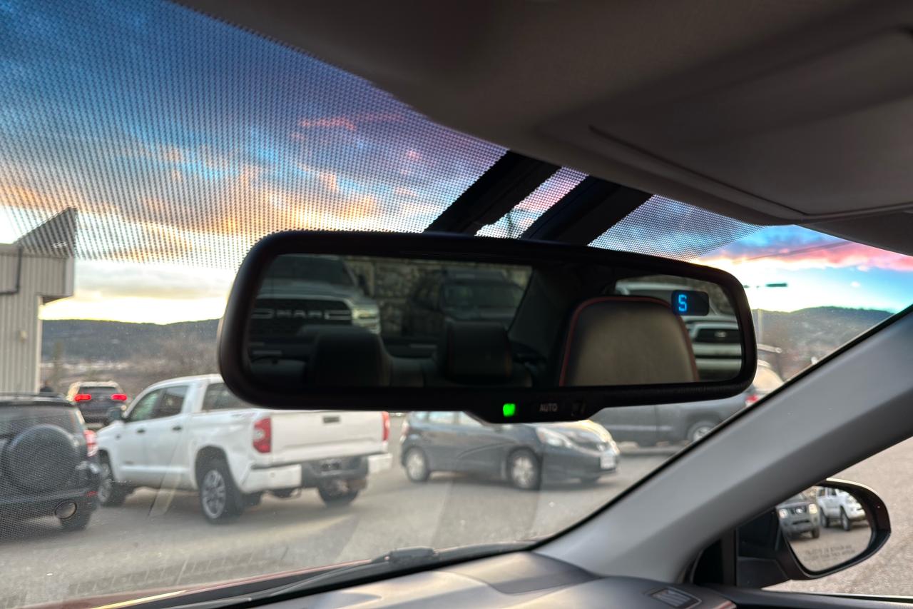 2015 Toyota Camry XSE Photo