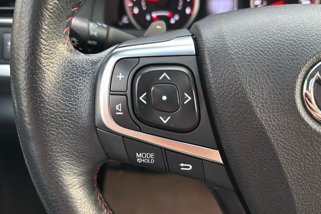 2015 Toyota Camry XSE Photo