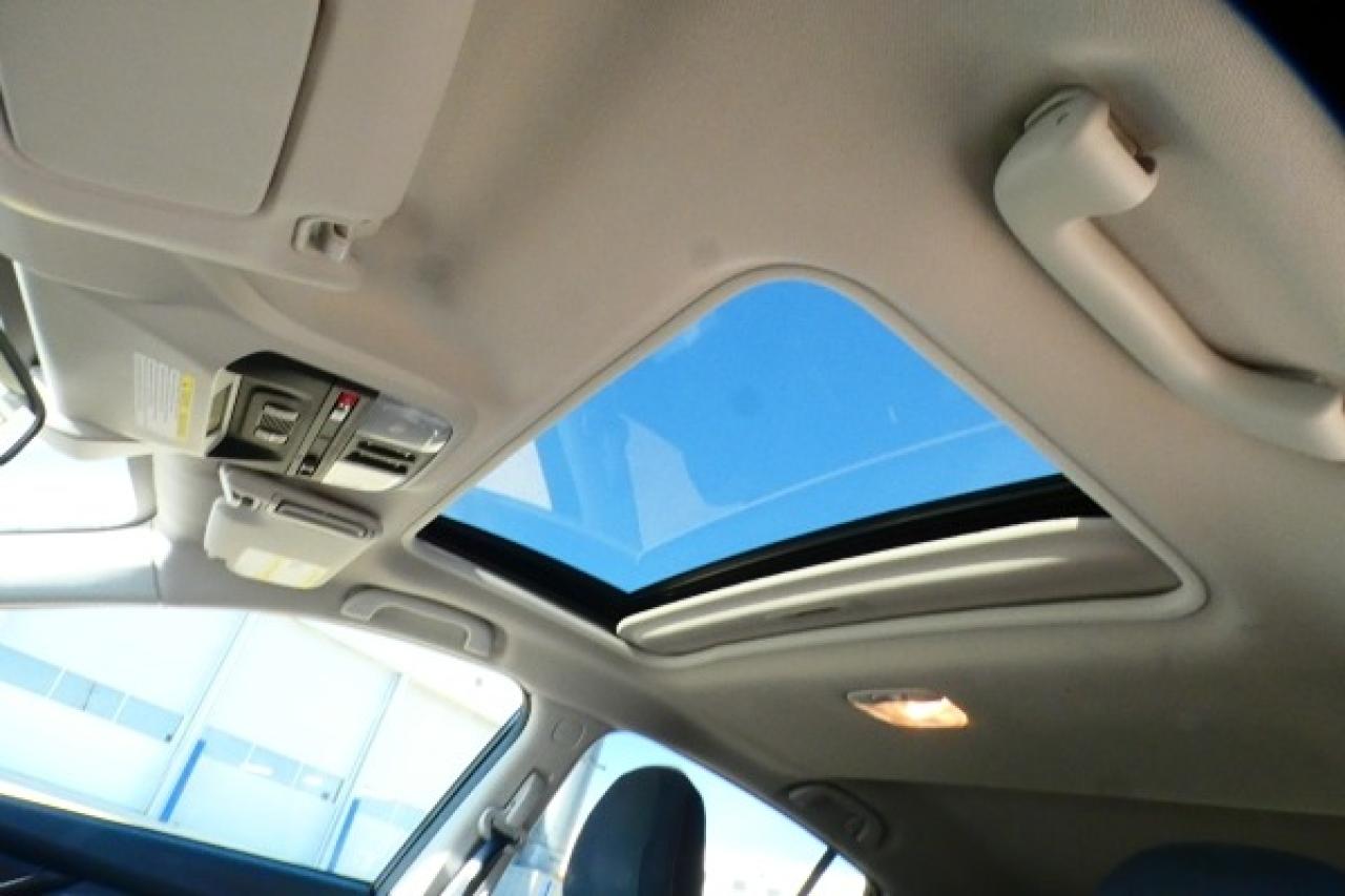 2023 Subaru Crosstrek Sport CVT w/Hd L.wrap, S/R, BUC - Photo #16