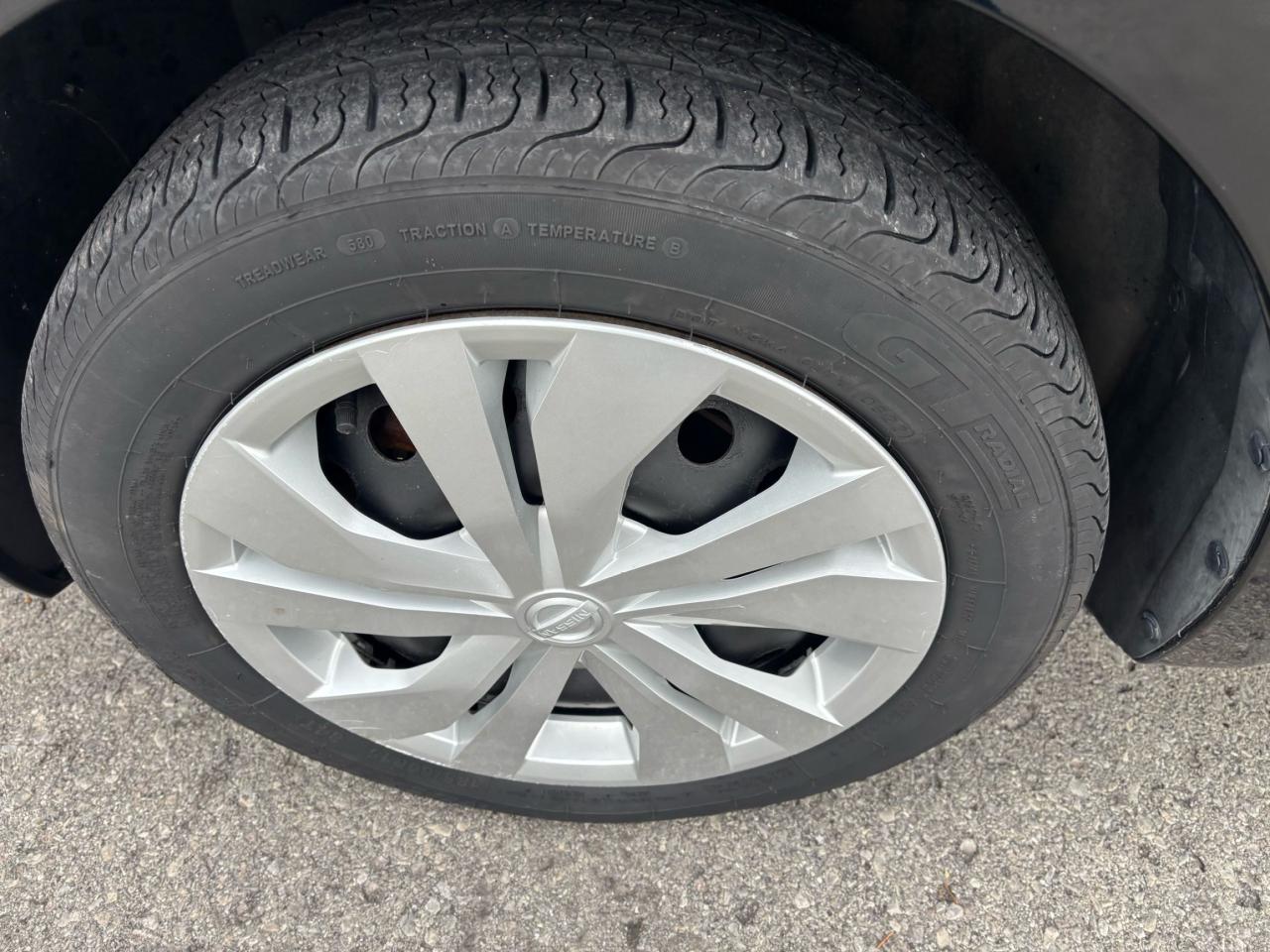 2015 Nissan Micra SV, Hatchback, Auto, Back-Up-Camera