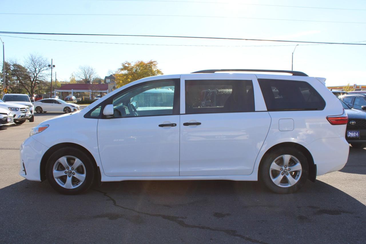 2019 Toyota Sienna 7-Passenger FWD - Photo #4