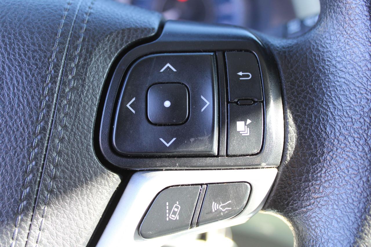 2019 Toyota Sienna 7-Passenger FWD - Photo #11