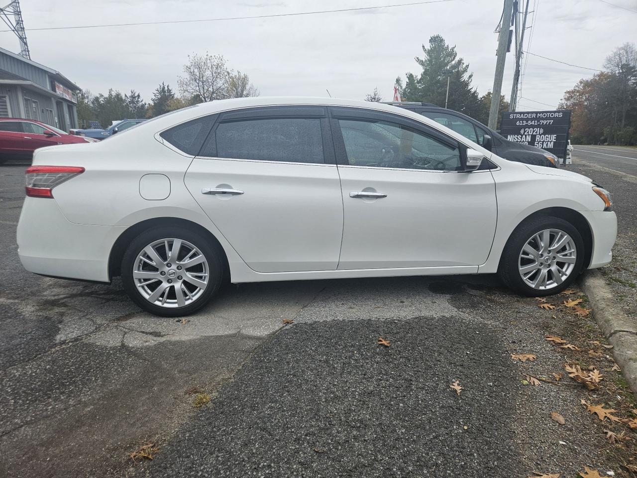 Used 2015 Nissan Sentra SL for sale in Kingston, ON