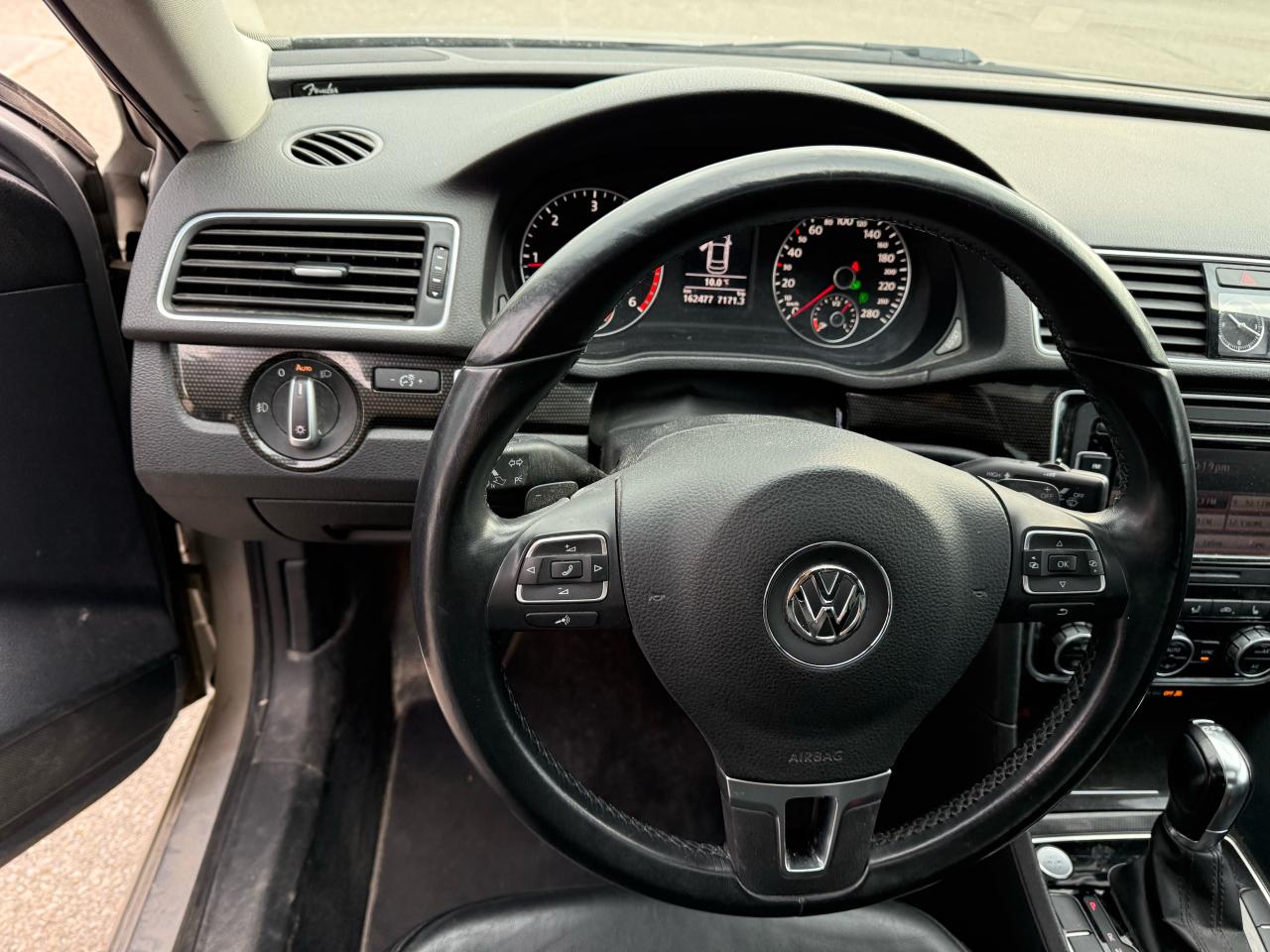 2013 Volkswagen Passat Highline diesel sunroof - Photo #6