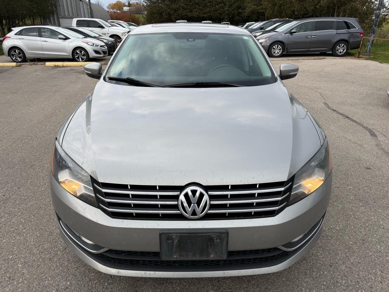 2013 Volkswagen Passat Highline diesel sunroof - Photo #3