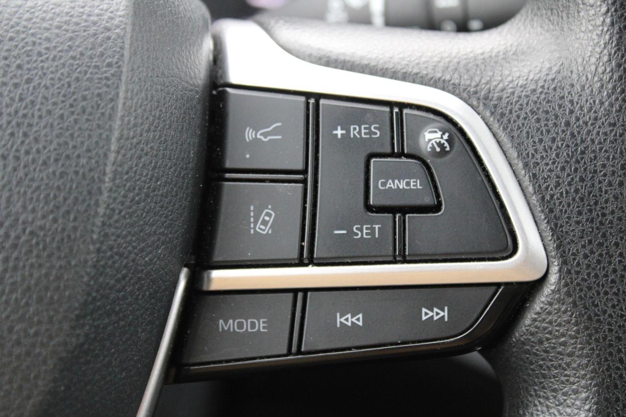 2023 Toyota Highlander LE AWD - Photo #10