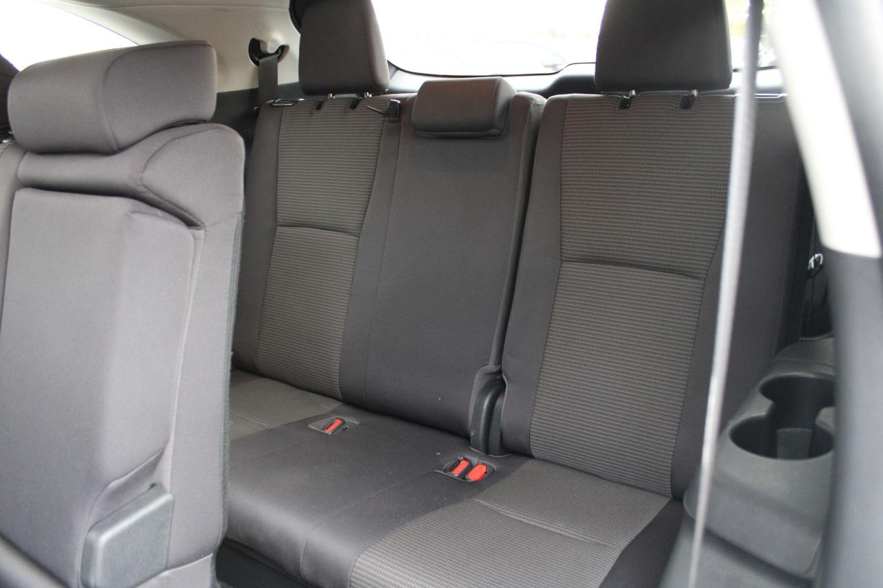 2023 Toyota Highlander LE AWD - Photo #17