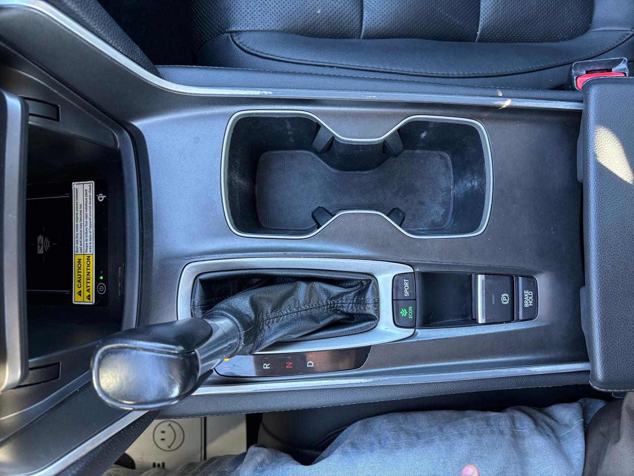 2019 Honda Accord Touring FWD Photo