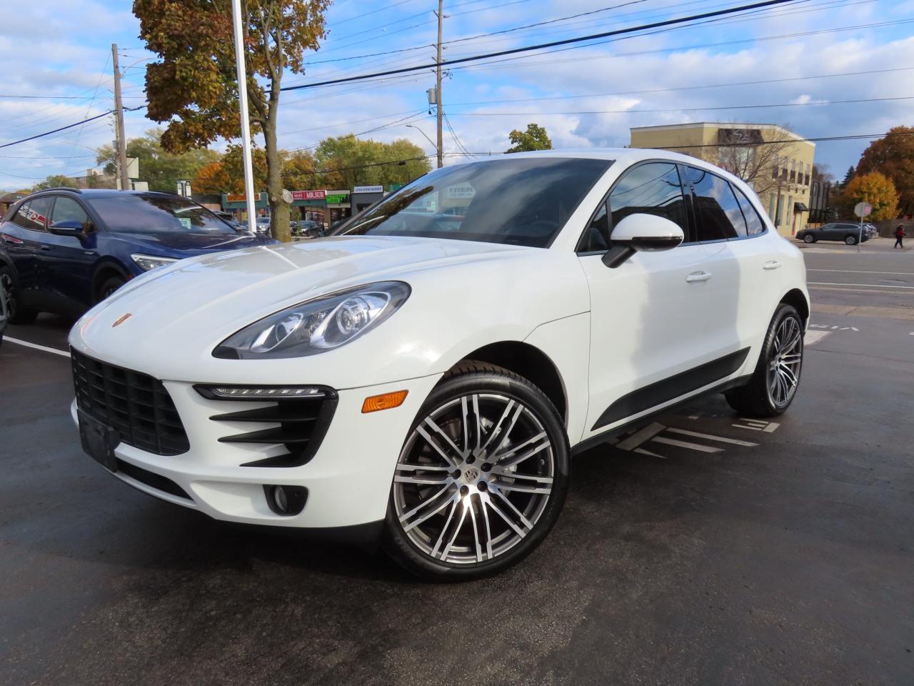2015 Porsche Macan S - AWD - Navigation - Leather - Low Kms !! Photo3