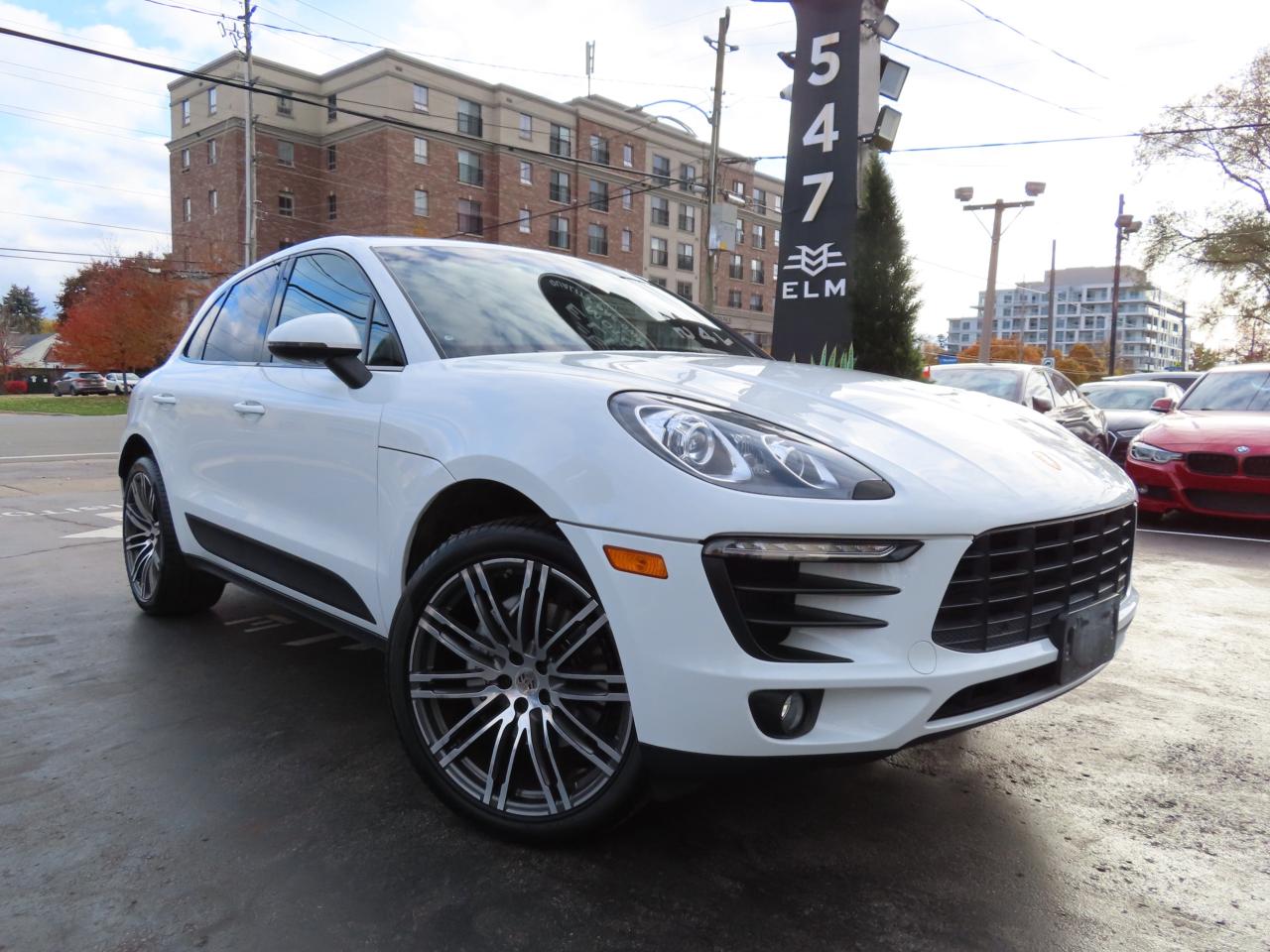 2015 Porsche Macan S - AWD - Navigation - Leather - Low Kms !! Photo