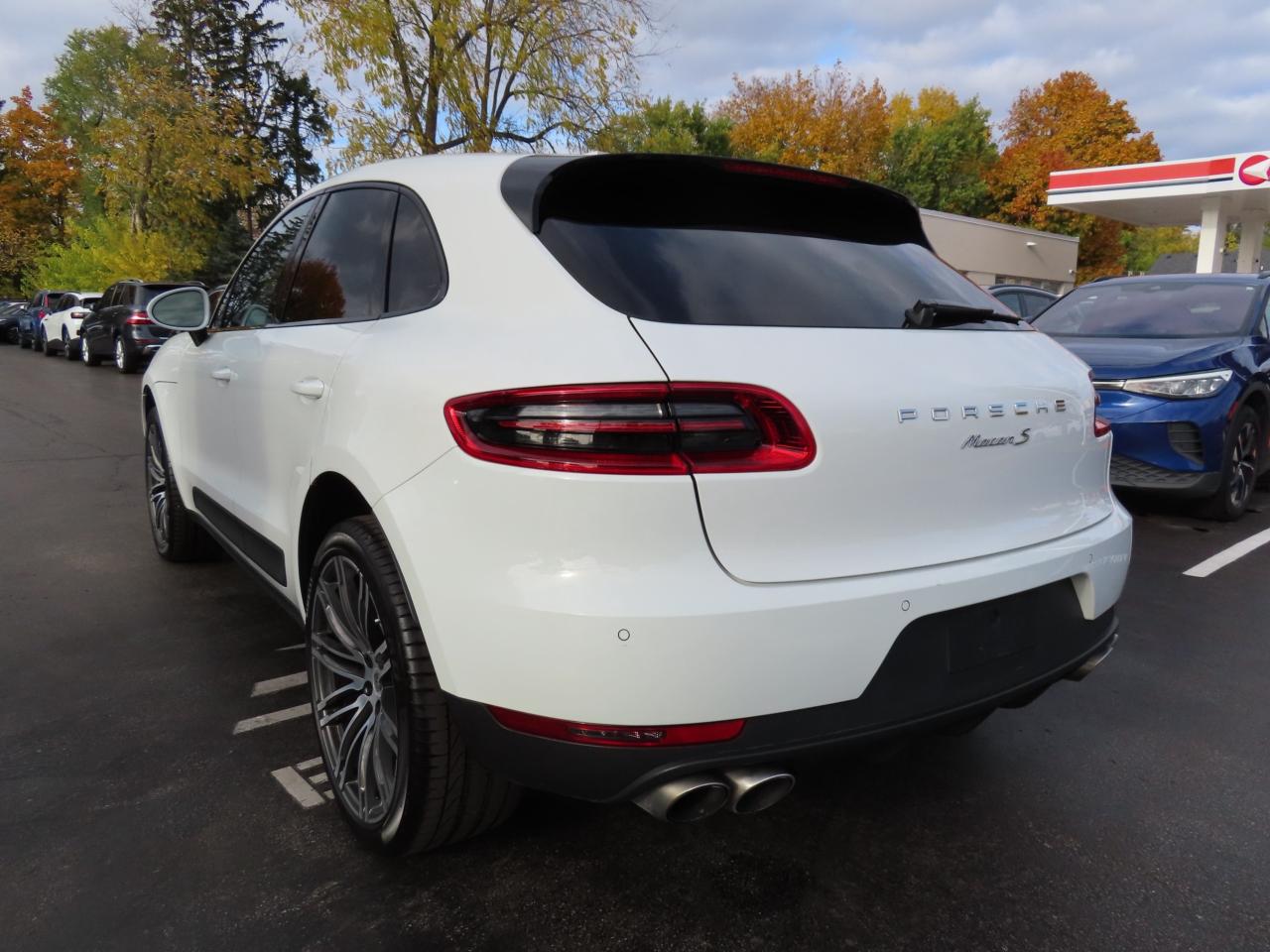 2015 Porsche Macan S - AWD - Navigation - Leather - Low Kms !! Photo