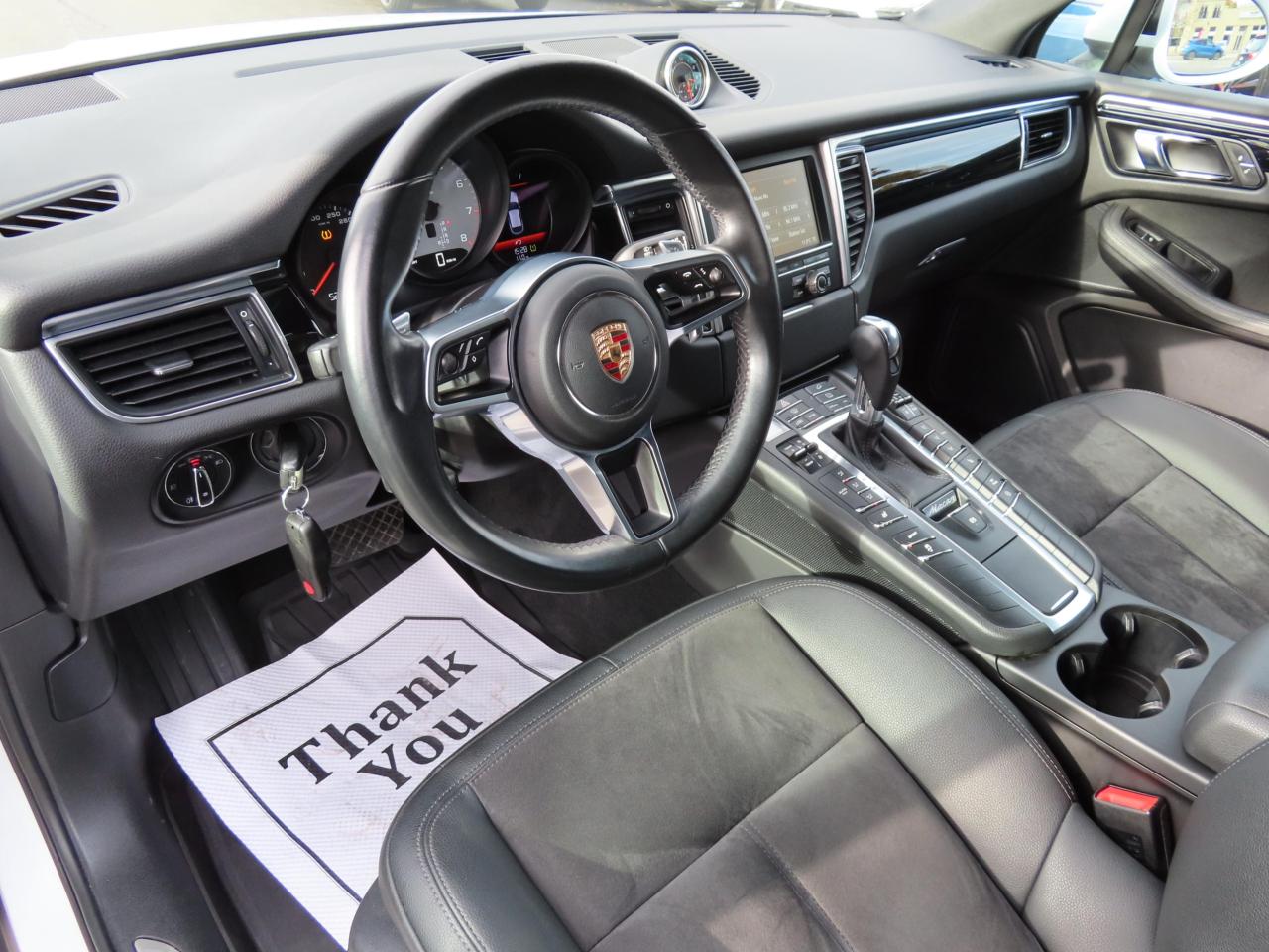 2015 Porsche Macan S - AWD - Navigation - Leather - Low Kms !! Photo