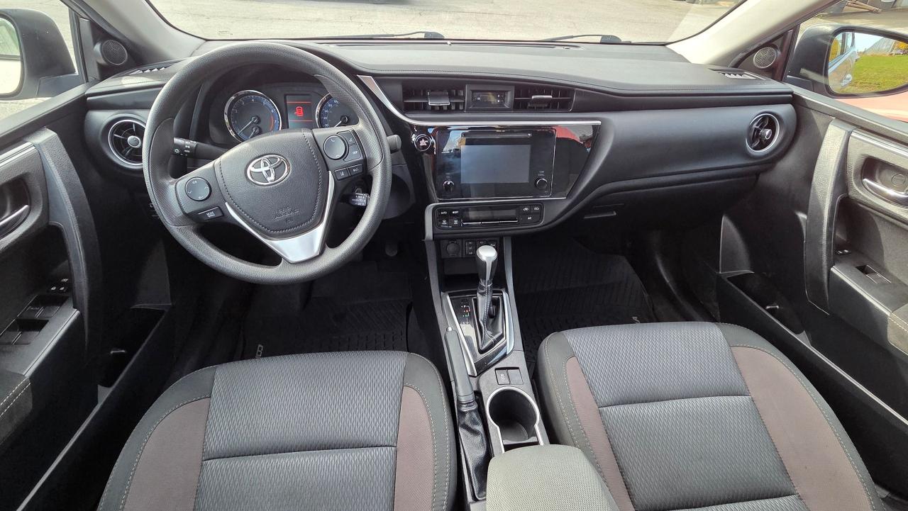 2019 Toyota Corolla LE - Photo #9