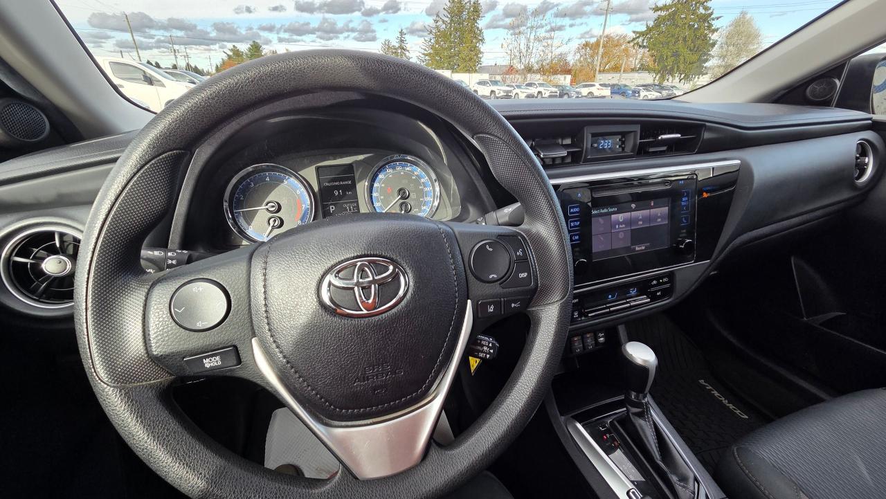 2019 Toyota Corolla LE - Photo #11