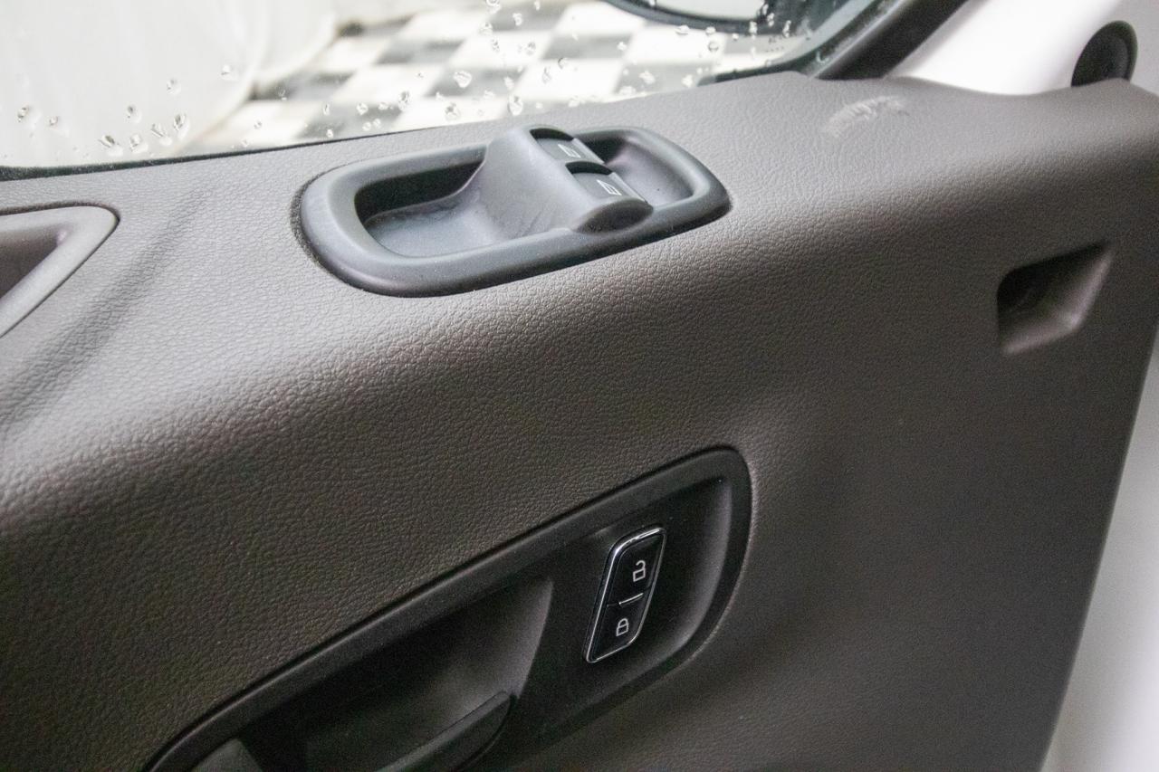 2024 Ford Transit T-250 148" Med Rf 9070 GVWR AWD Photo5