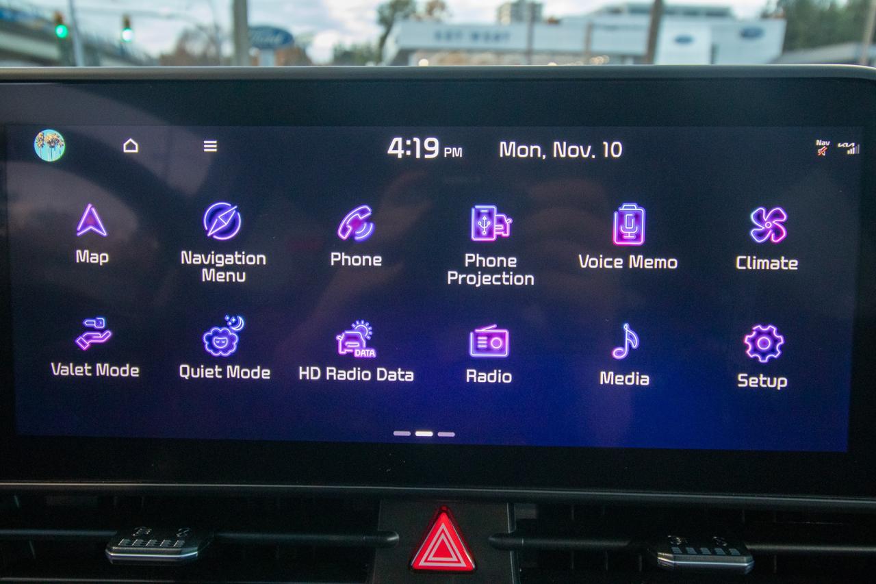 2025 Kia Sportage EX Premium AWD w/Black Interior Photo5