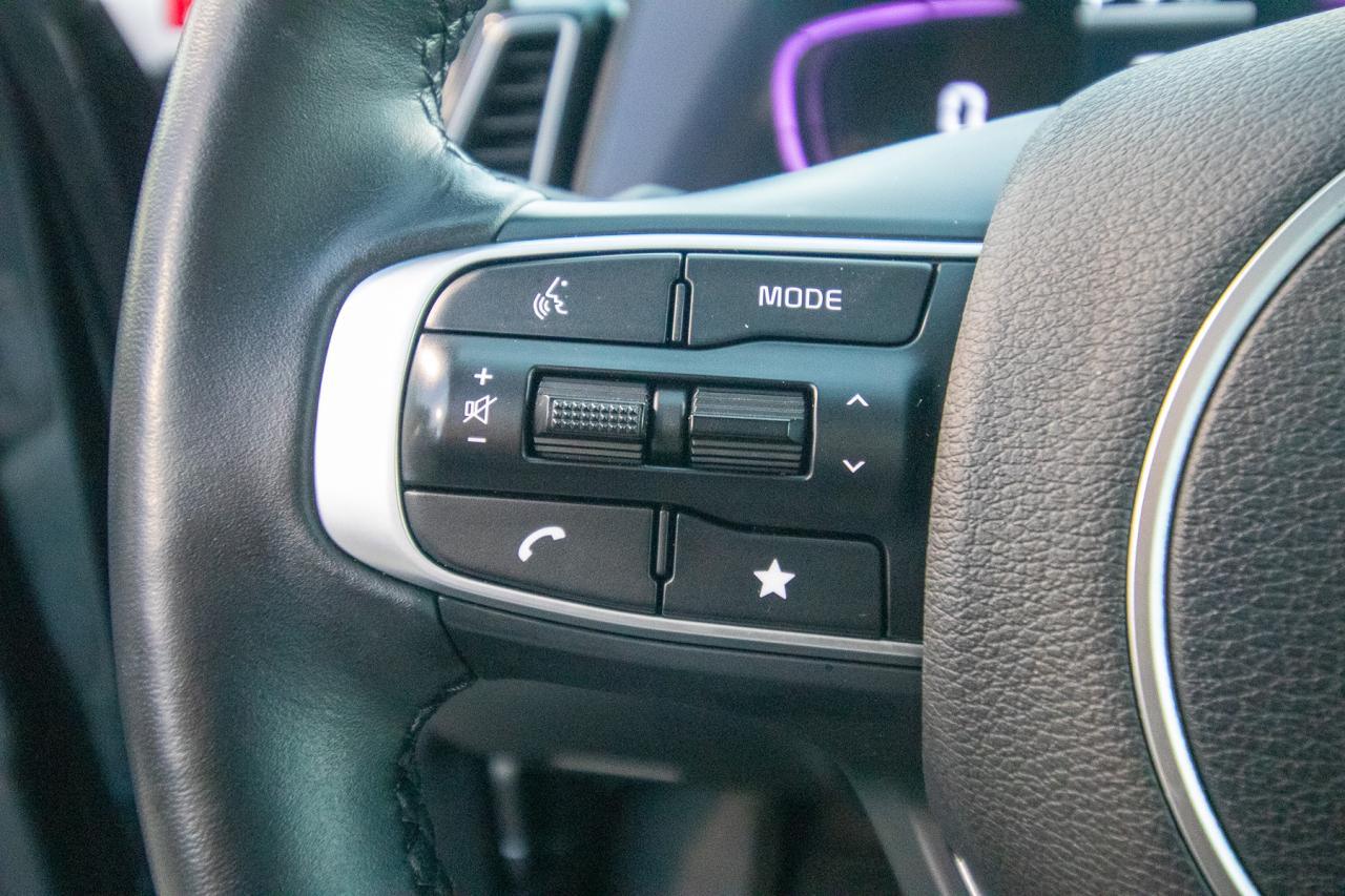 2025 Kia Sportage EX Premium AWD w/Black Interior Photo5