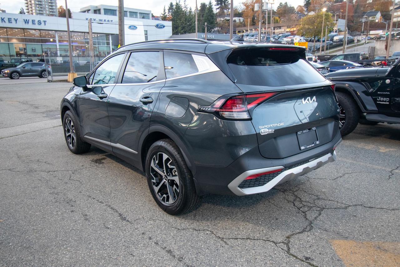 2025 Kia Sportage EX Premium AWD w/Black Interior Photo5