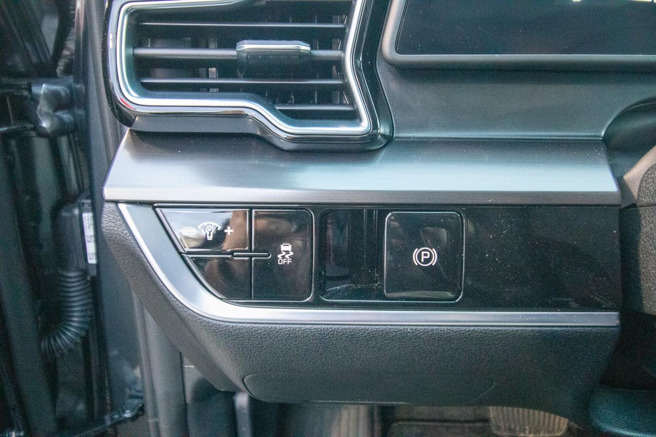 2025 Kia Sportage EX Premium AWD w/Black Interior Photo5