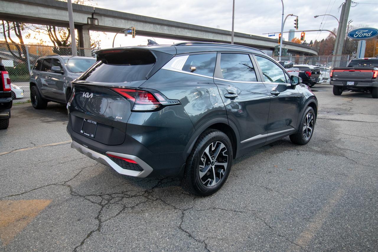 2025 Kia Sportage EX Premium AWD w/Black Interior Photo5