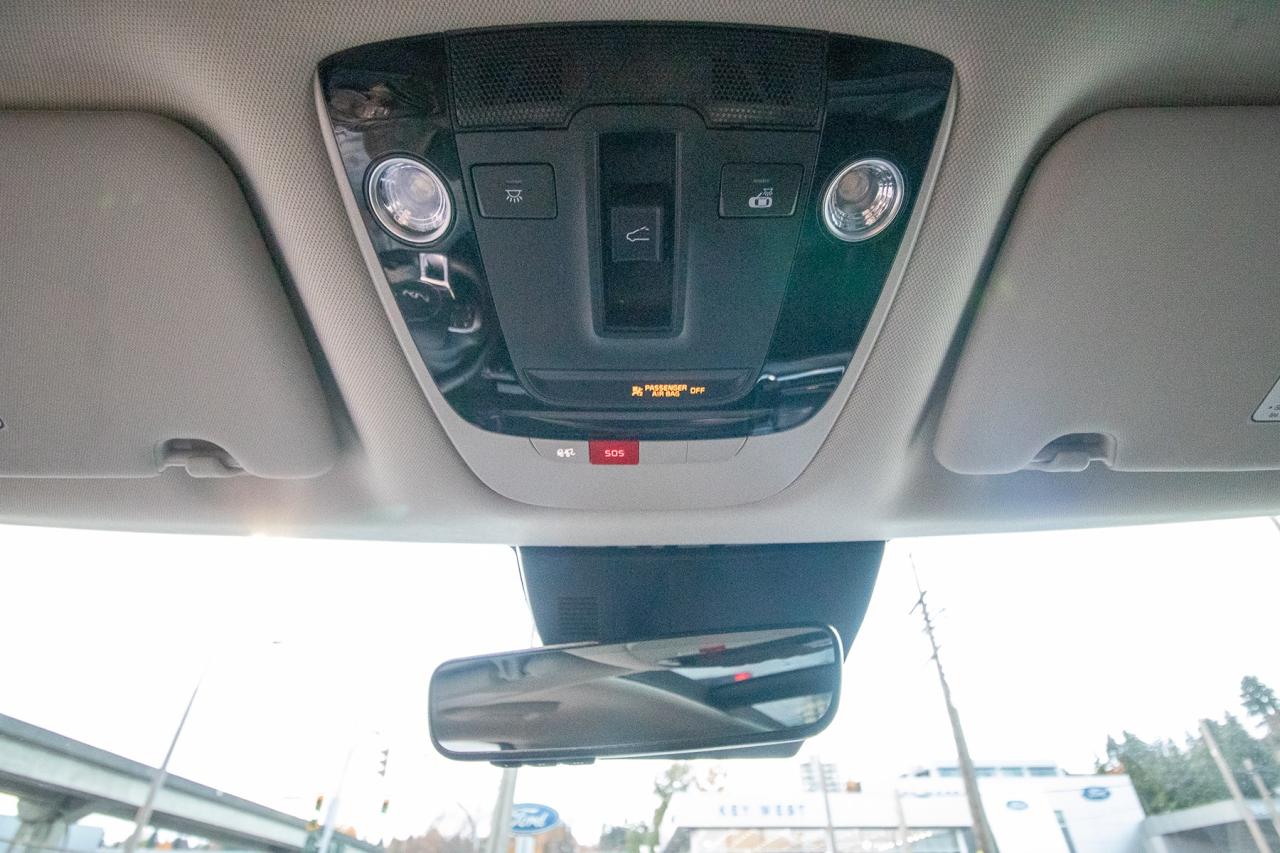 2025 Kia Sportage EX Premium AWD w/Black Interior Photo5