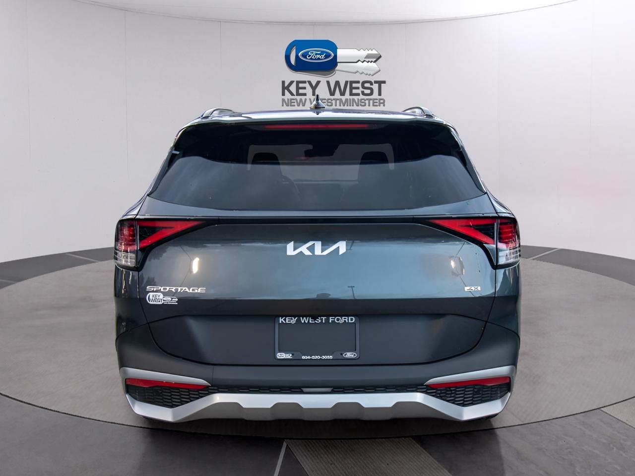 2025 Kia Sportage EX AWD w/Black Interior Photo3