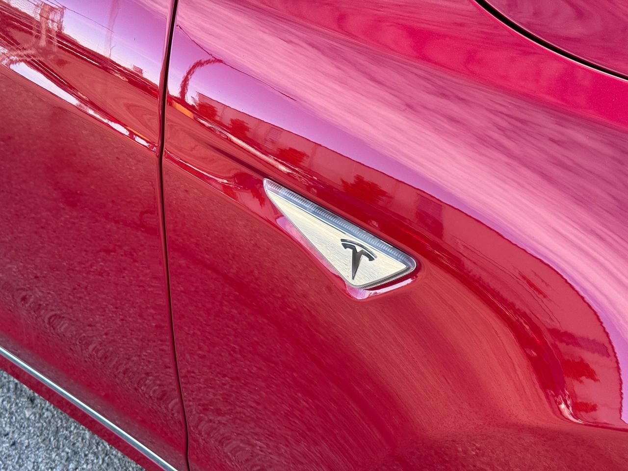 2016 Tesla Model S 75D **UNLIMITED FREE SUPERCHARGING** - Photo #12