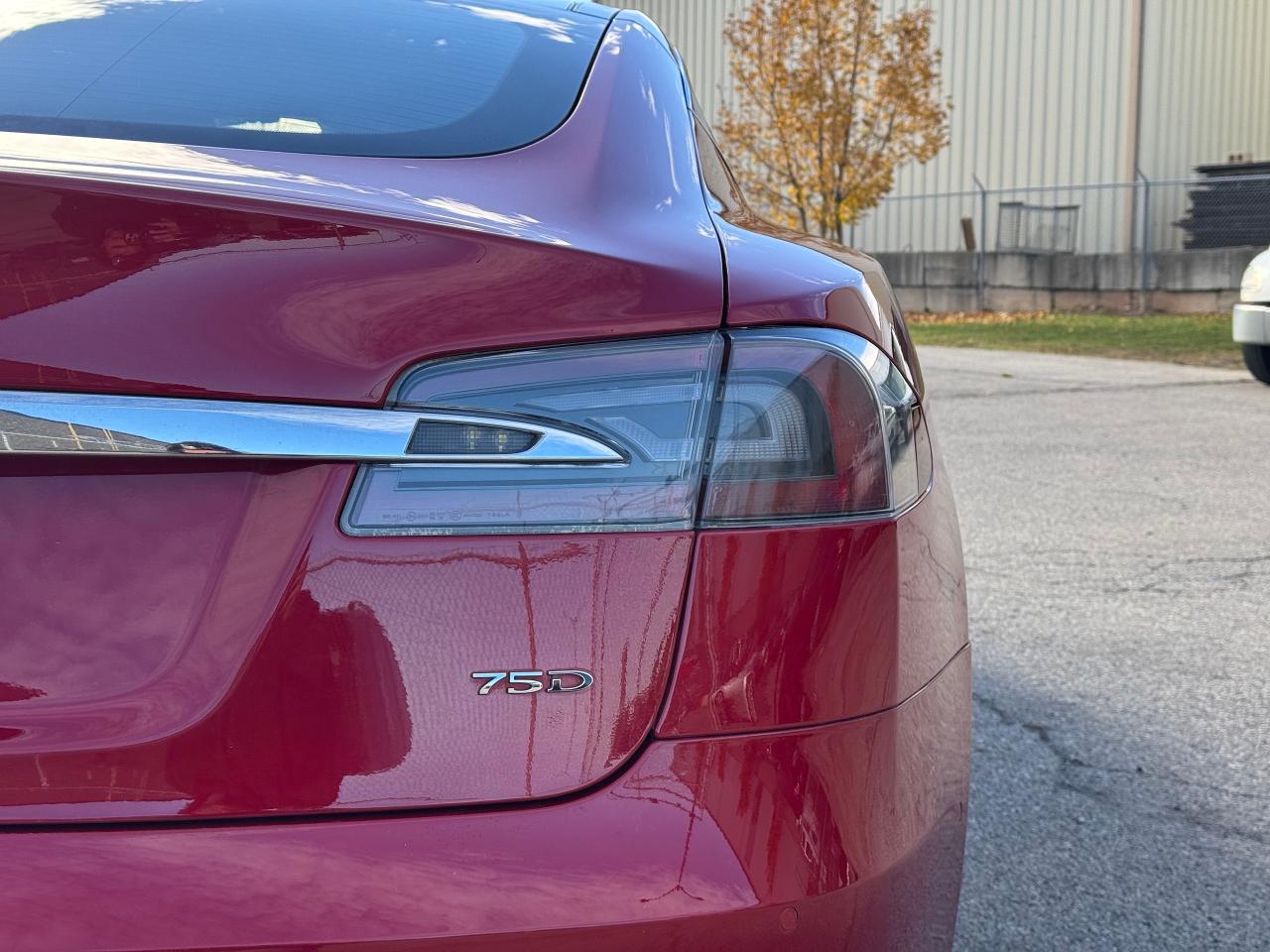 2016 Tesla Model S 75D **UNLIMITED FREE SUPERCHARGING** - Photo #15