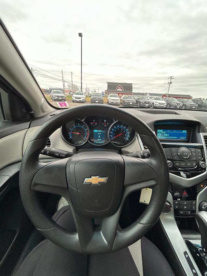 2014 Chevrolet Cruze 2LS Photo