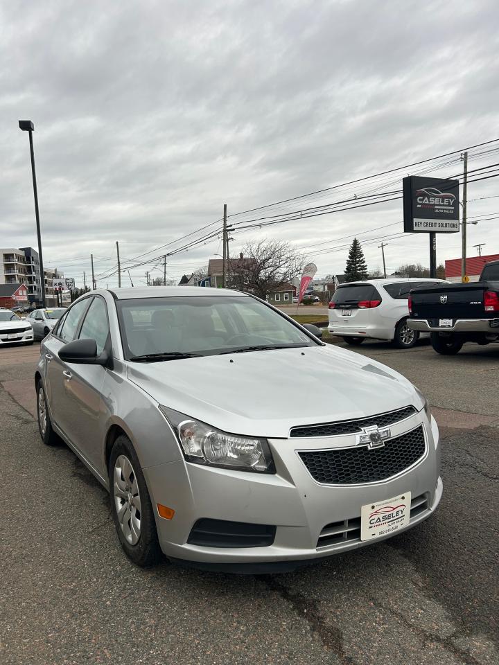 2014 Chevrolet Cruze 2LS Photo2
