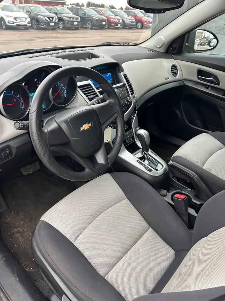 2014 Chevrolet Cruze 2LS Photo