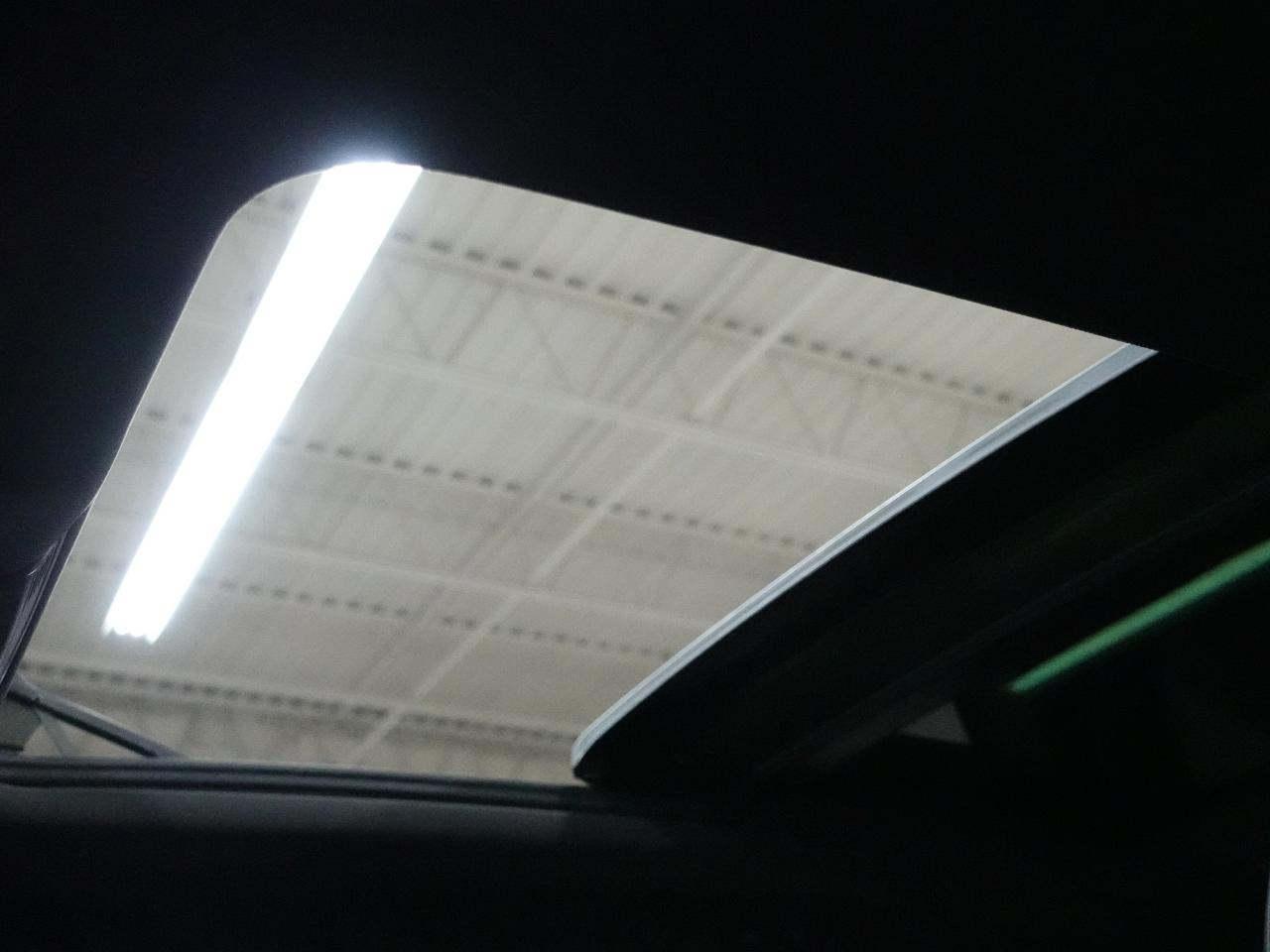 2022 Volkswagen Tiguan COMF R-LINE | AWD | BlkEdition | Leather | Sunroof Photo