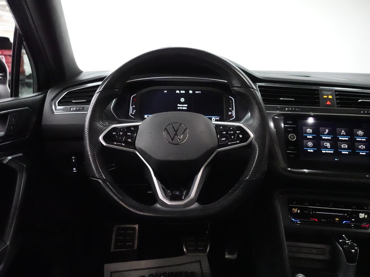 2022 Volkswagen Tiguan COMF R-LINE | AWD | BlkEdition | Leather | Sunroof Photo