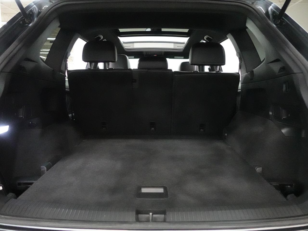 2022 Volkswagen Tiguan COMF R-LINE | AWD | BlkEdition | Leather | Sunroof Photo