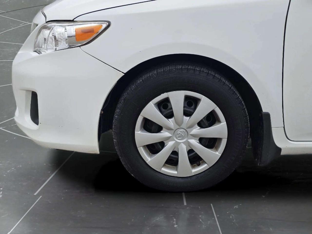 2012 Toyota Corolla 4DR SDN AUTO LE - Photo #9