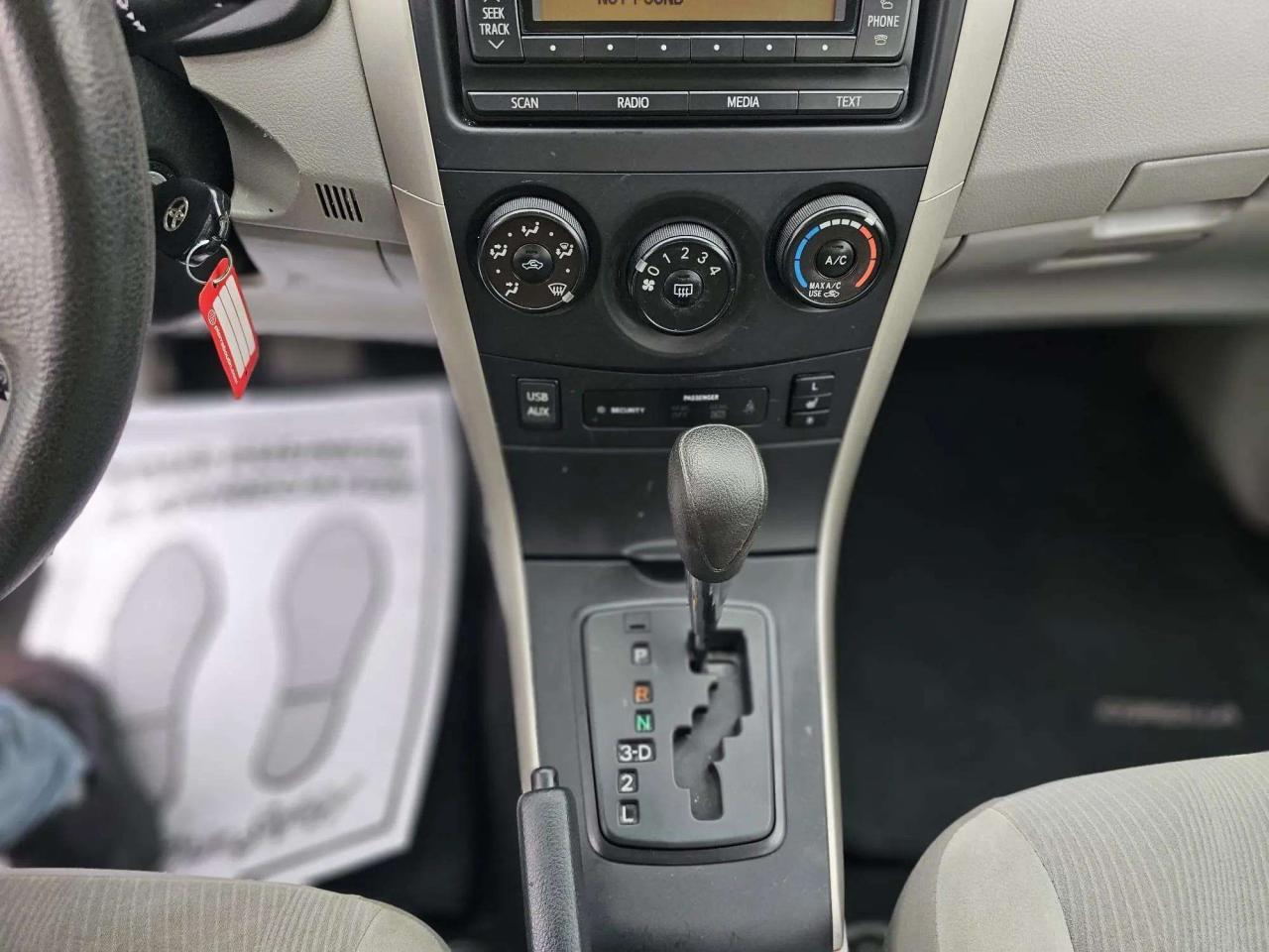 2012 Toyota Corolla 4DR SDN AUTO LE - Photo #15