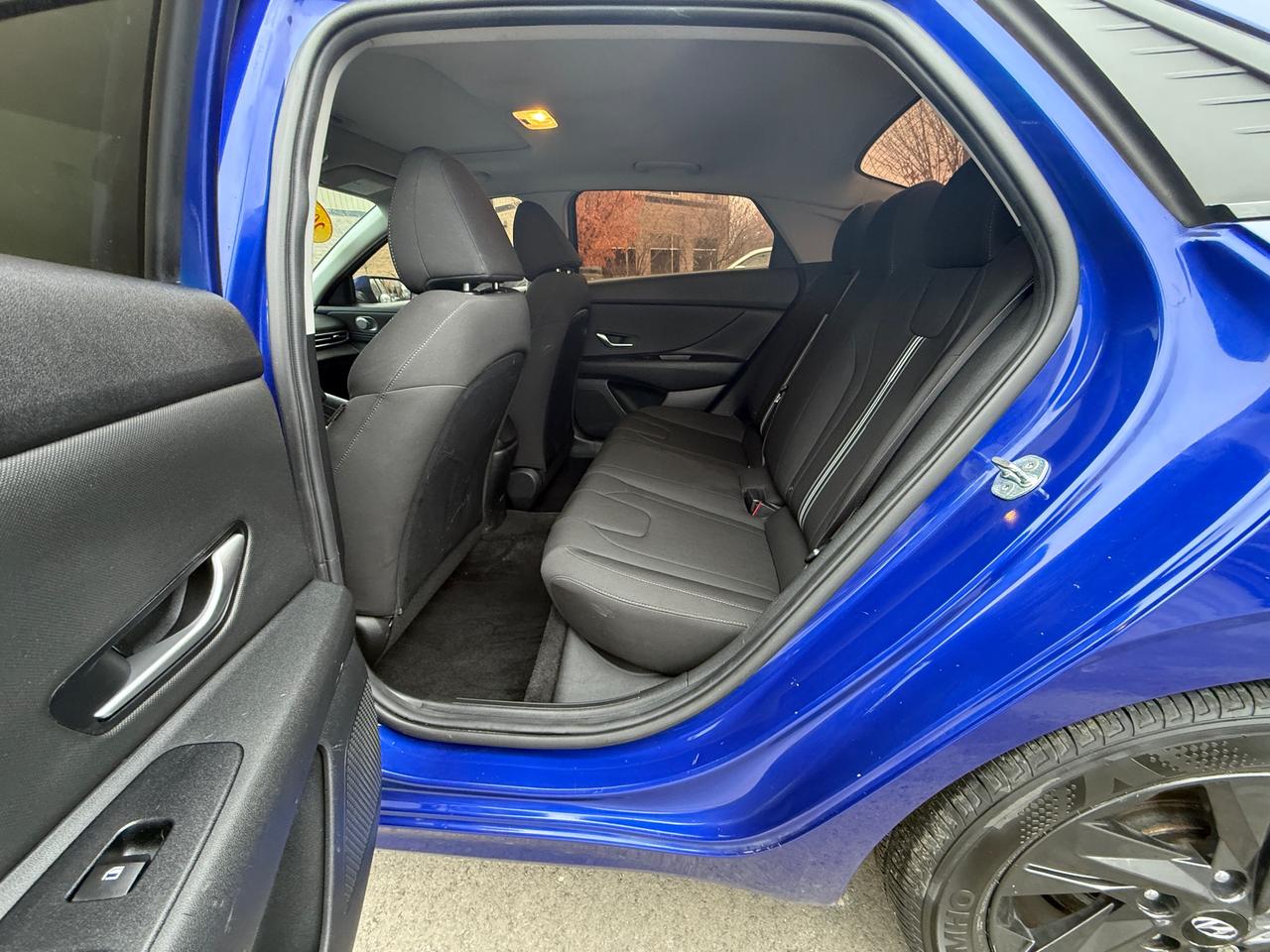 2021 Hyundai Elantra Preferred IVT w/Sun & Tech Package | SUN ROOF Photo