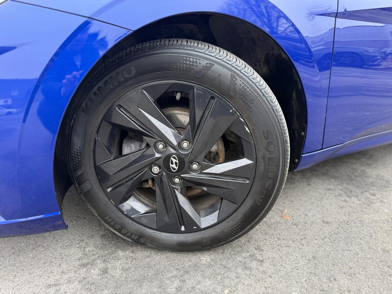 2021 Hyundai Elantra Preferred IVT w/Sun & Tech Package | SUN ROOF - Photo #33