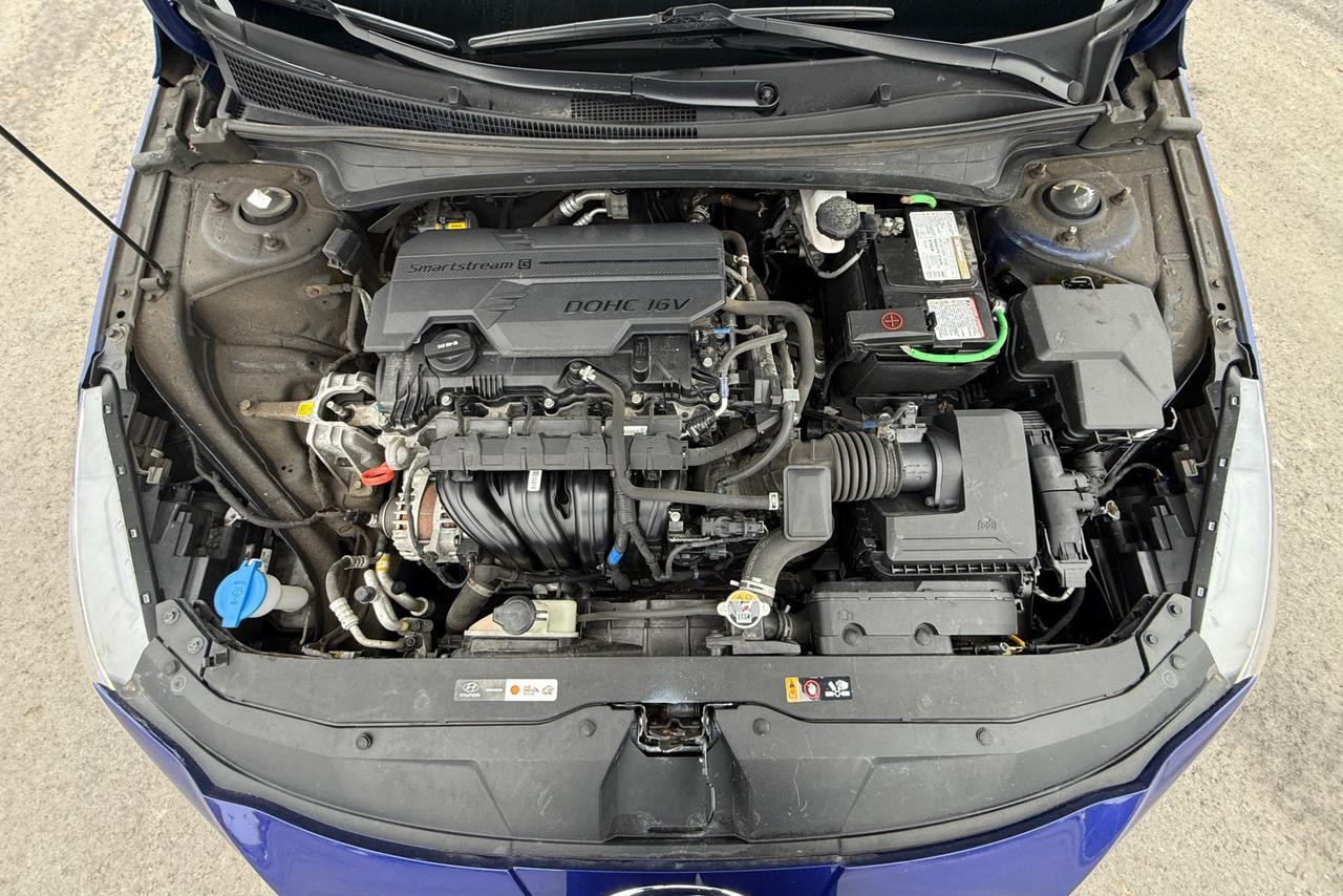 2021 Hyundai Elantra Preferred IVT w/Sun & Tech Package | SUN ROOF Photo